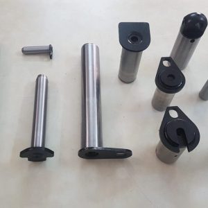 PINS FOR EARTH MOVING MACHINES